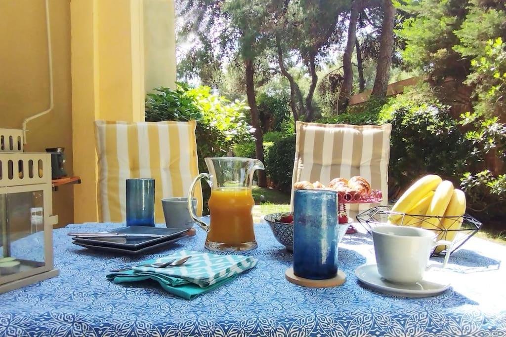 Garden Apartment With Bbq In The Athenian Riviera Ngoại thất bức ảnh